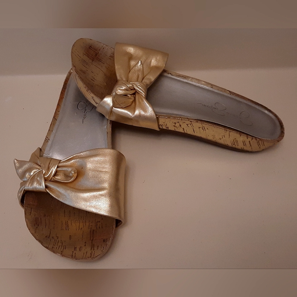 Women's Jessica Simpson Gold Sandals Size 7.5-8